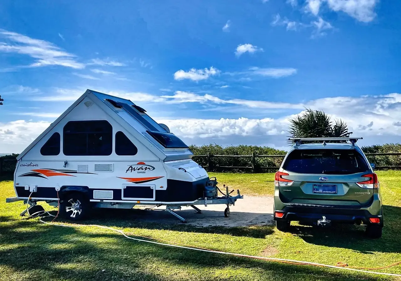 Een caravan met 2 enkele bedden: de perfecte indeling